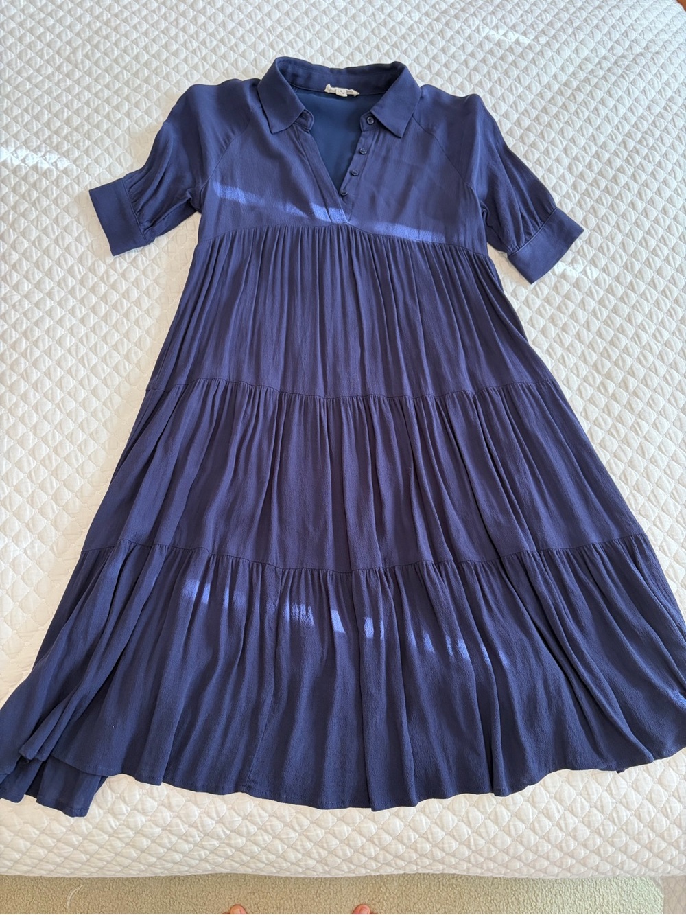 A loves a girls dress for girls size M
